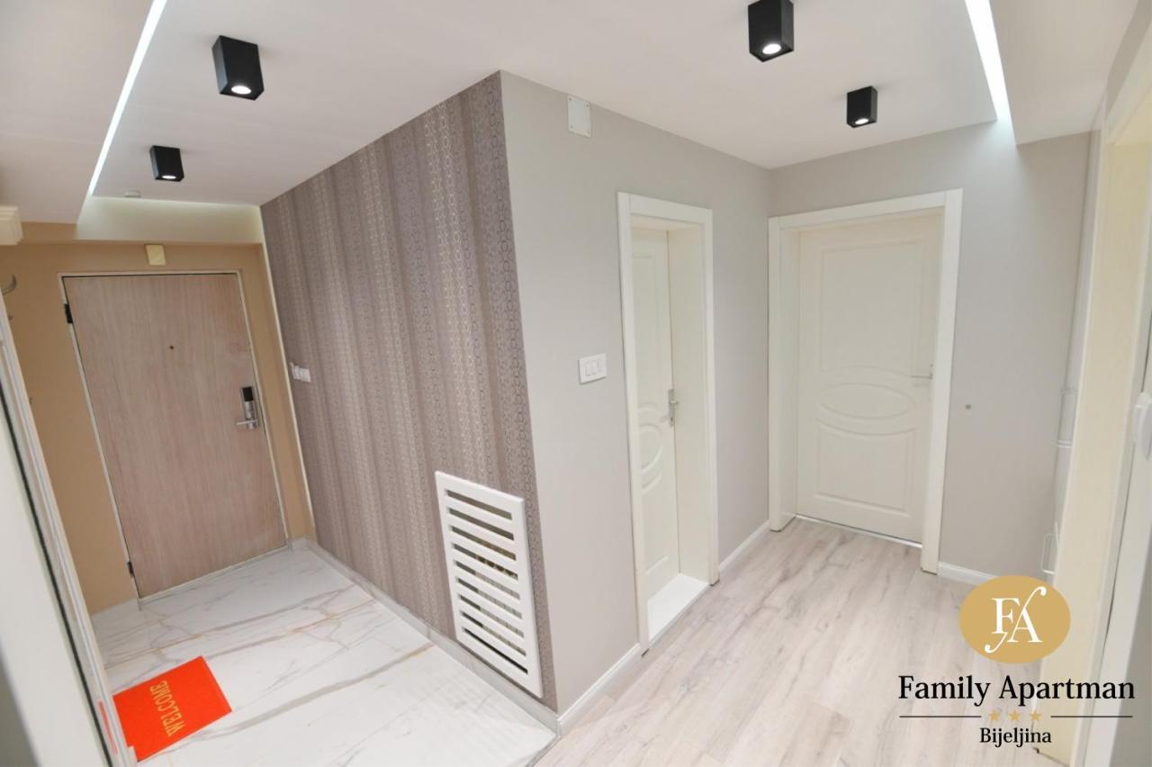Family Apartman Bijeljina Bagian luar foto