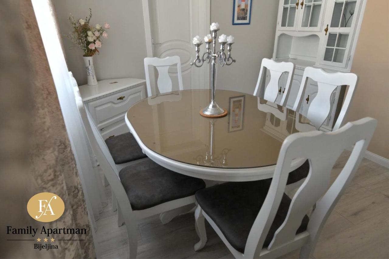 Family Apartman Bijeljina Bagian luar foto
