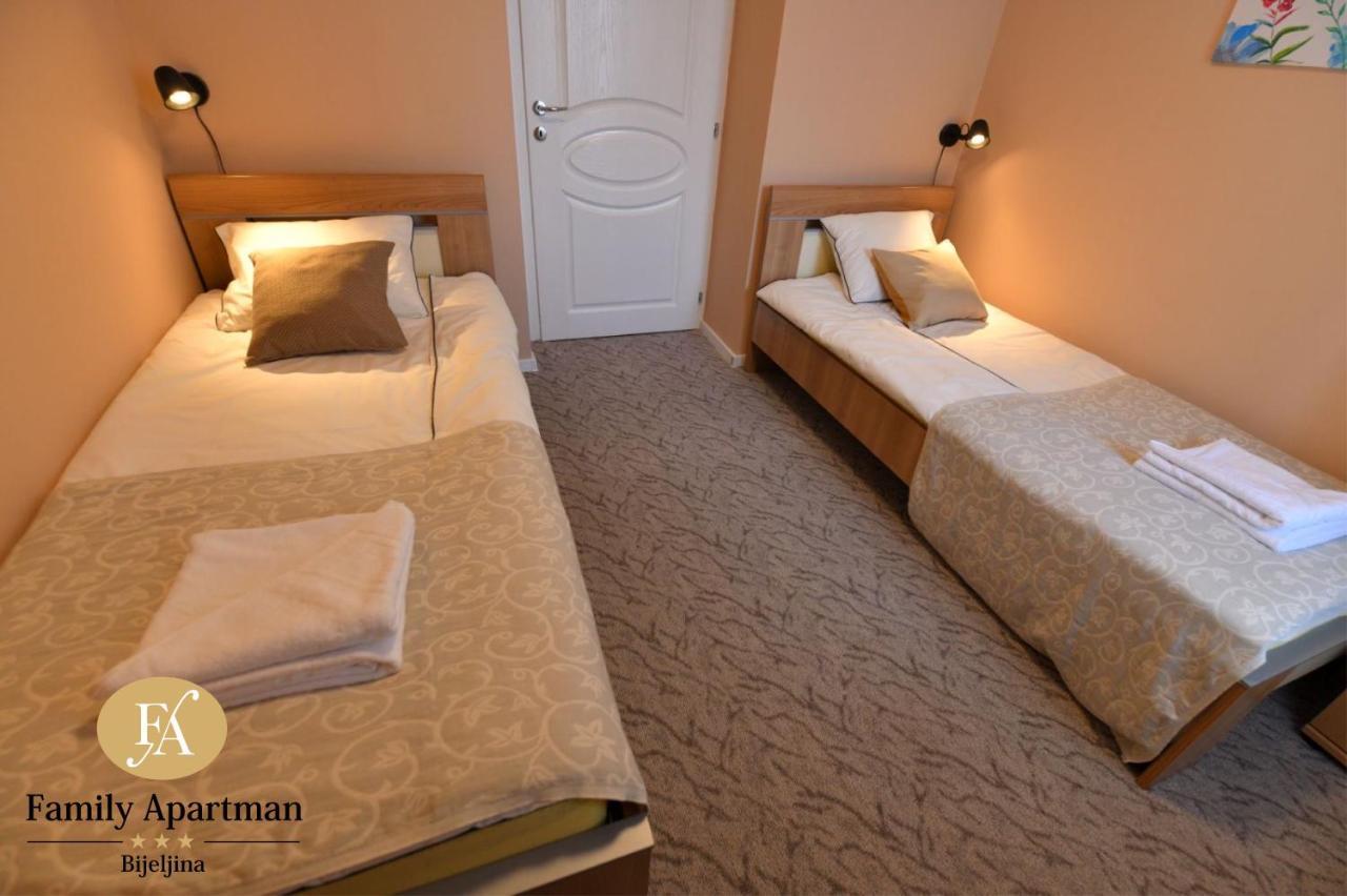 Family Apartman Bijeljina Bagian luar foto