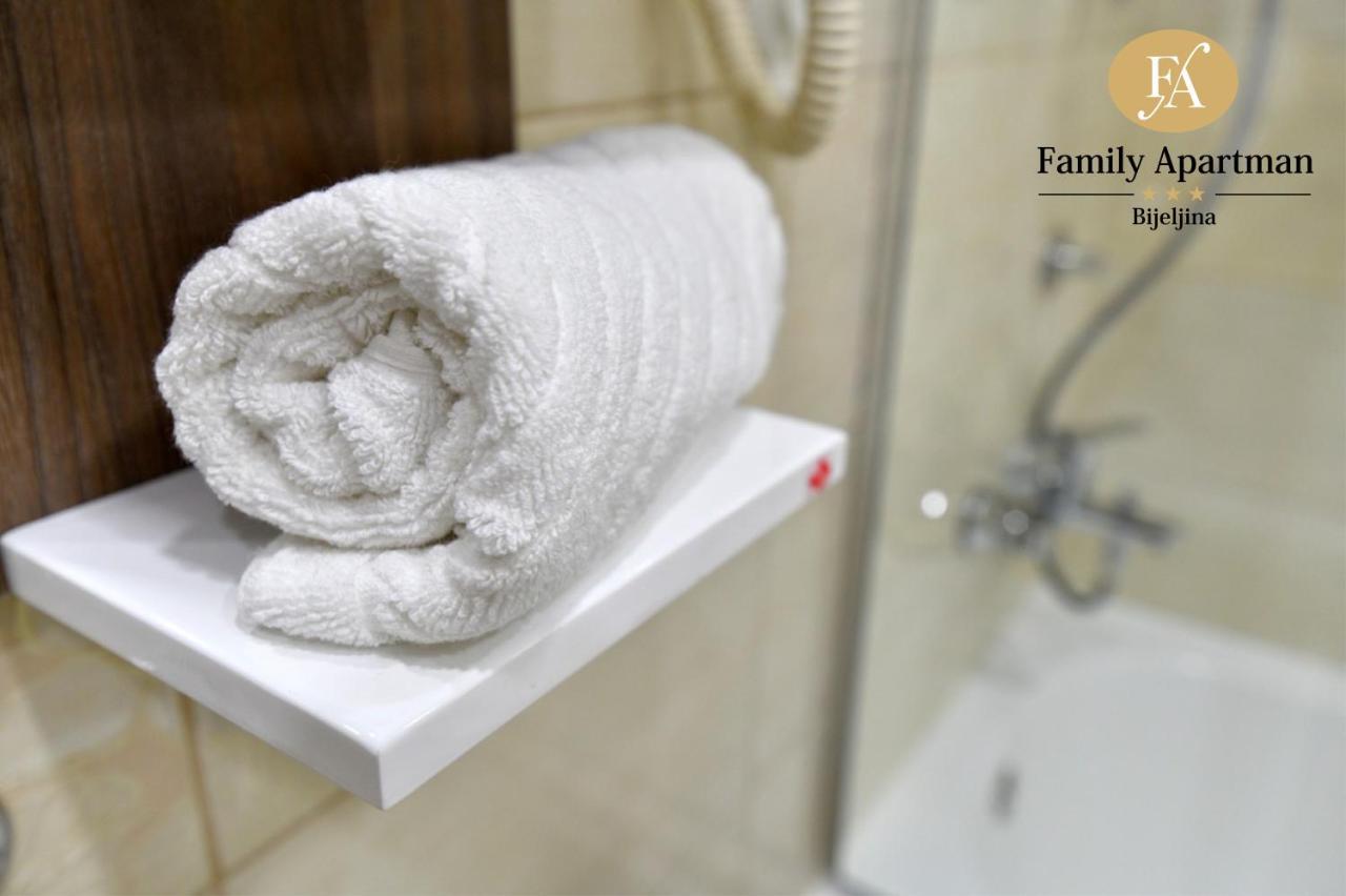 Family Apartman Bijeljina Bagian luar foto